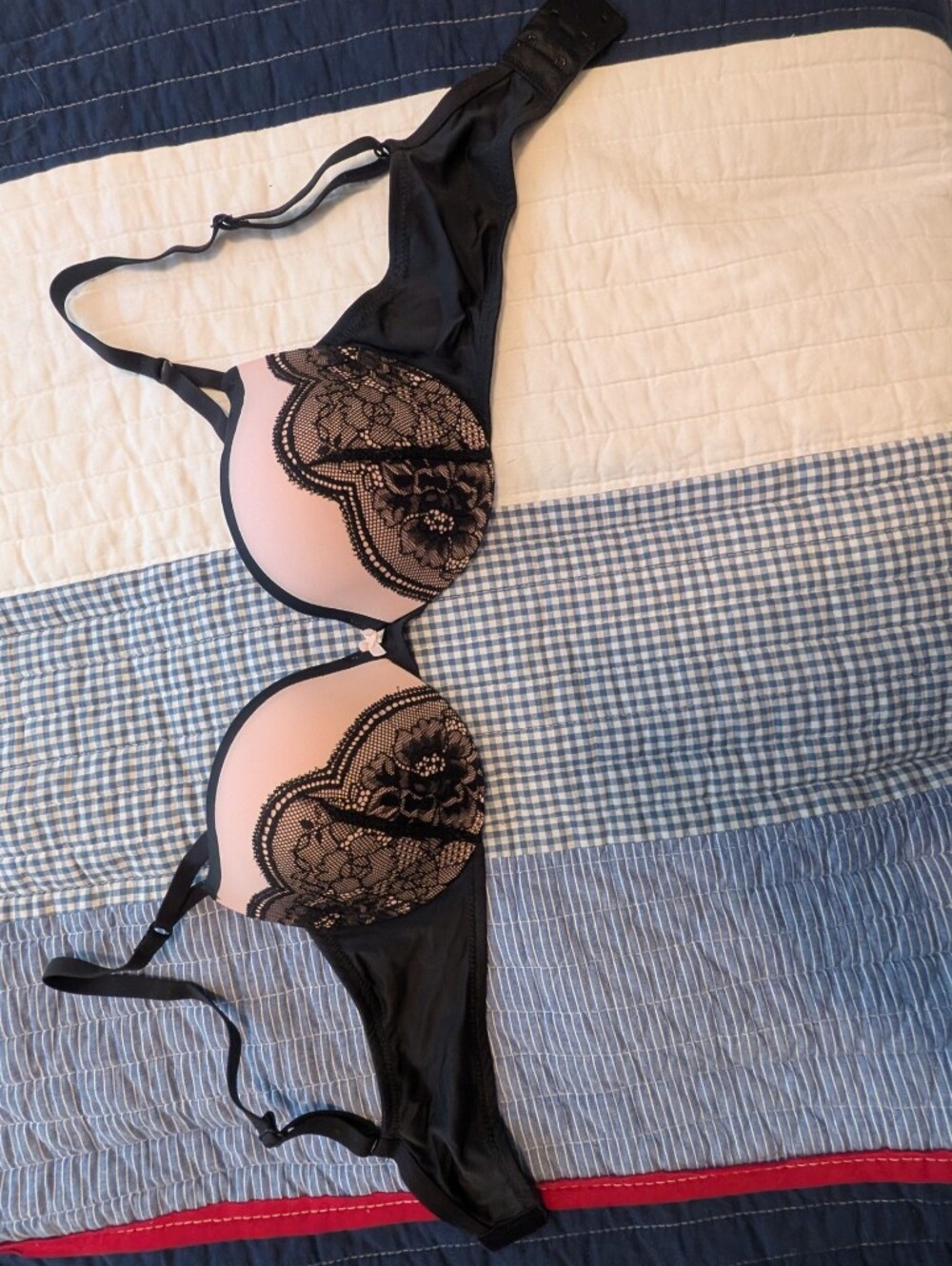 Maidenform Pink With Black Lace Bra Size 34C